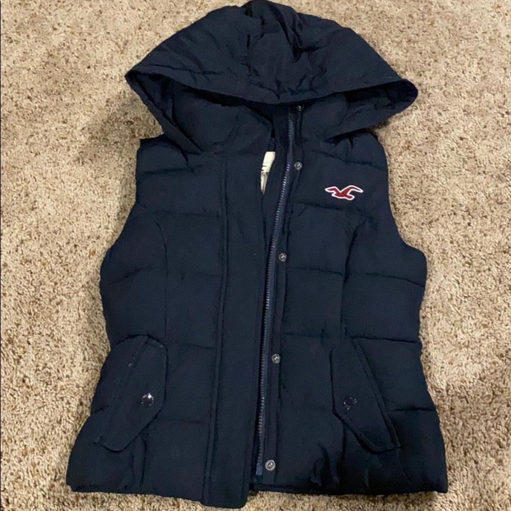 Hollister vest
